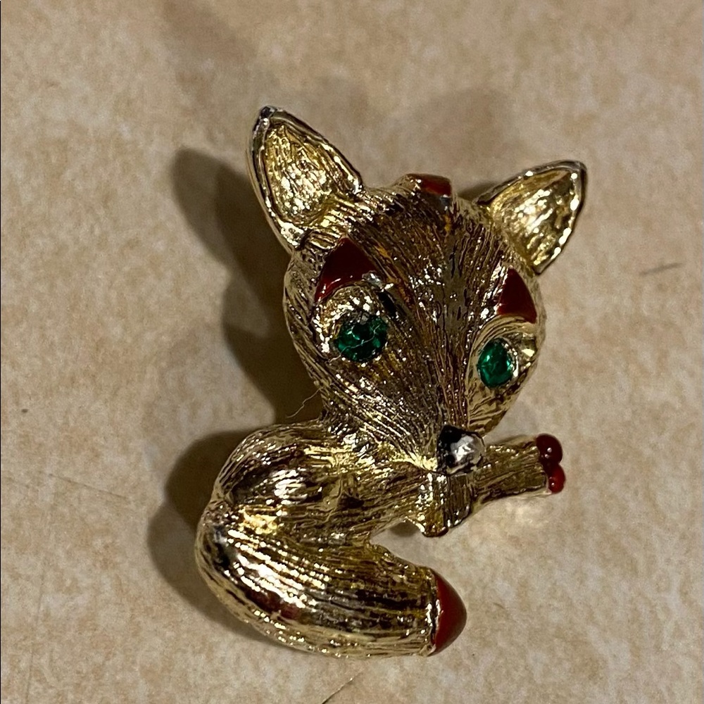 Brooch